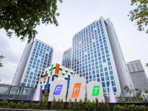 FPT và "ván cược" AI 6.000 tỷ USD: Kẻ thức thời hay nạn nhân của cuộc đào thải mới?