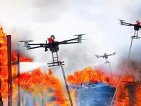 DN Việt ra mắt UAV bầy đàn dùng AI: "Binh đoàn bầu trời" tự động dập lửa, cứu người từ cao độ 300m