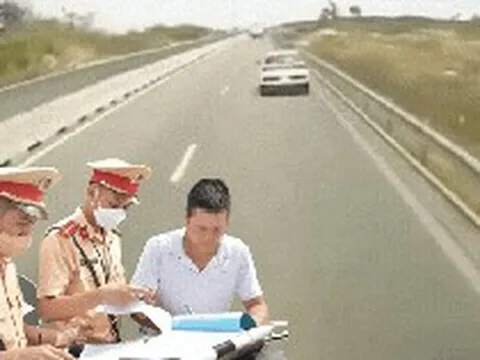 Cục CSGT tung 10 tổ tuần tra xử lý triệt để 1 hành vi sau vụ tai nạn 2 mẹ con tử vong thương tâm trên cao tốc