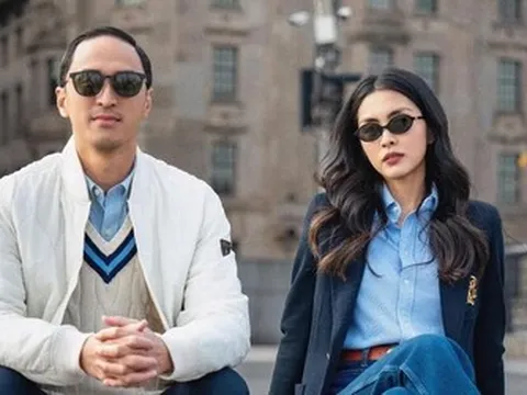 Tăng Thanh Hà lộ vòng 2 khác lạ khi chụp ảnh cùng chồng, nghi vấn đang có tin vui