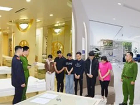 Thi hành lệnh bắt tạm giam nhân viên thẩm mỹ Phạm Thị An sinh năm 2001