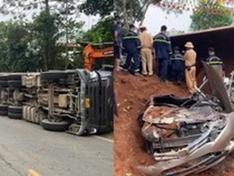 Hiện trường vụ xe đầu kéo đang đi thì đổ ra đường, đè 2 phụ nữ tử vong ở Phú Thọ