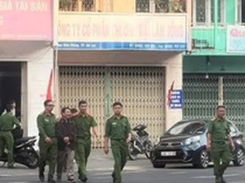 Khám xét nhà riêng Giám đốc Trung tâm Dịch vụ Đấu giá tỉnh Lâm Đồng