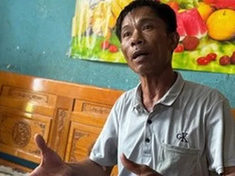 Tiếng tri hô giữa biển và cú lao mình cứu hai đứa trẻ