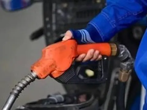 Doanh nghiệp sắp được tự quyết giá xăng dầu?