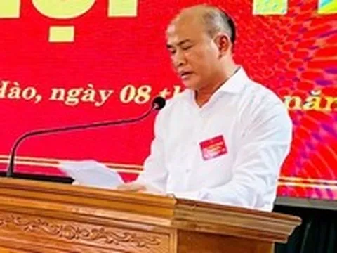 Một Chủ tịch xã xin nghỉ việc