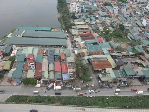 Tiểu thương chợ cá lớn nhất Thủ đô "đứng ngồi không yên"