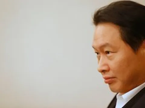 "Một con rồng ẩn mình" tháp tùng Tổng thống Hàn Quốc thăm Việt Nam: Vị thế cỡ nào mà Samsung cũng kiêng nể?