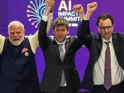 Cuộc tháo chạy lịch sử: AI không chỉ cướp việc, giờ cướp luôn lãnh đạo bán hàng