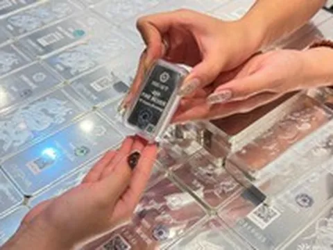 Sáng nay, giá bạc tiếp tục chịu áp lực lớn