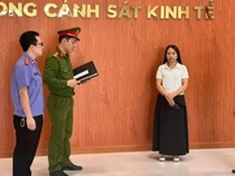 Ra quyết định bắt tạm giam kế toán Nguyễn Thị Hà sinh năm 1975