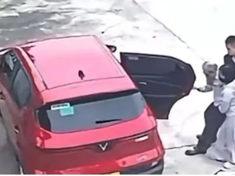 Người cha già yếu bị bỏ lại chùa cùng thư nhờ cưu mang: Gia đình có "khổ tâm riêng"