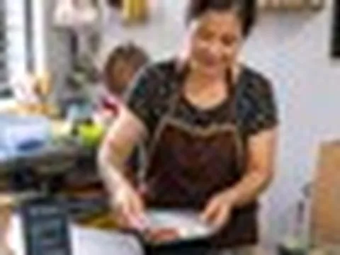 Không cần mặt bằng lớn, không cần vốn cao: 5 nghề phù hợp cho người từng bán hàng vỉa hè