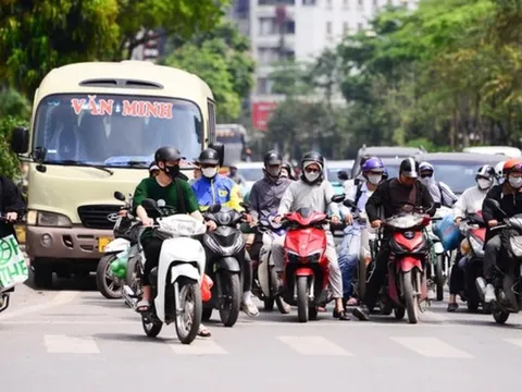 Miền Bắc bước vào đợt nắng nóng "bùng nổ", có nơi vượt 38 độ C