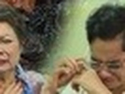 Nam danh ca đình đám: Biệt thự bị cắt điện, mẹ mất không được nhìn mặt