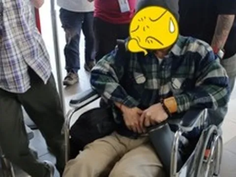 Rapper N. bị bắt vì tàng trữ sử dụng ma túy: Lộ ảnh ngồi xe lăn đi cấp cứu khẩn, tuyệt vọng van xin cơ hội làm lại cuộc đời