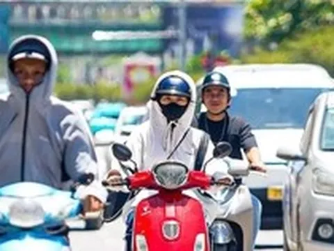 Miền Bắc tăng nhiệt trước khi  đón mưa dông