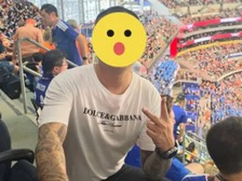 Nam ca sĩ Việt bay tận sang Mỹ để xem trực tiếp World Cup, netizen tò mò số tiền bỏ ra