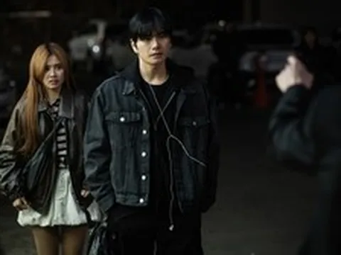 Lee Yi Kyung gây chú ý khi bập bẹ nói tiếng Việt và cuộc gặp gỡ "định mệnh" với Hoàng Yến Chibi
