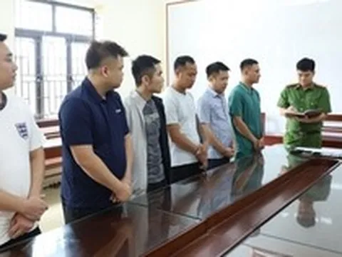 Công an điều tra giao dịch hơn 900 tỷ đồng: Tạm giữ hình sự 2 người đàn ông ở Thái Nguyên