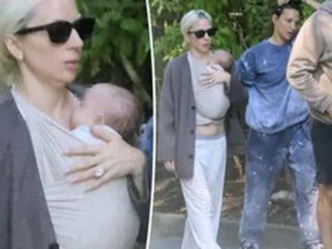 Lady Gaga sinh con ở tuổi 39