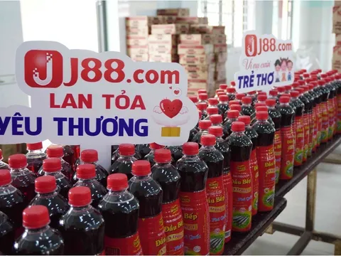 Công ty TNHH truyền thông giải trí J88 tặng quà tết cho bà con có hoàn cảnh khó khăn và học sinh có tinh thần vượt khó tại huyện Cẩm Mỹ