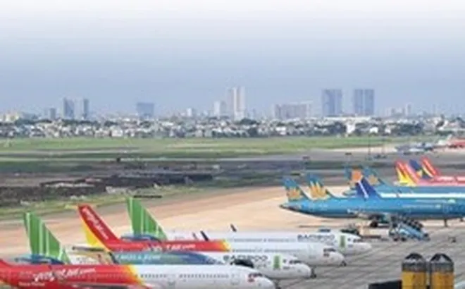 Giá nhiên liệu Jet A-1 tăng mạnh, hãng hàng không nói về việc tăng giá vé máy bay