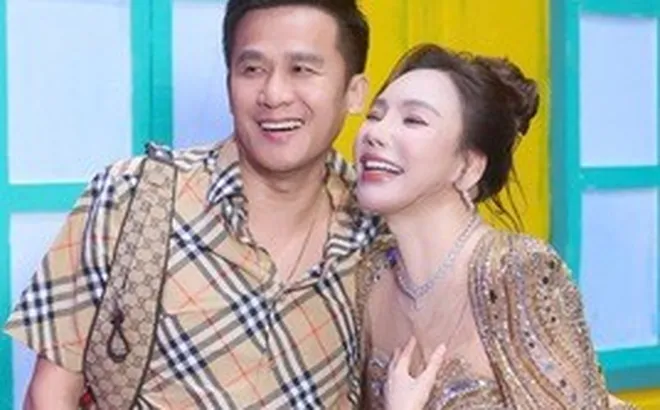 Cuộc sống hôn nhân hạnh phúc của ca sĩ Hồ Quỳnh Hương và chồng doanh nhân