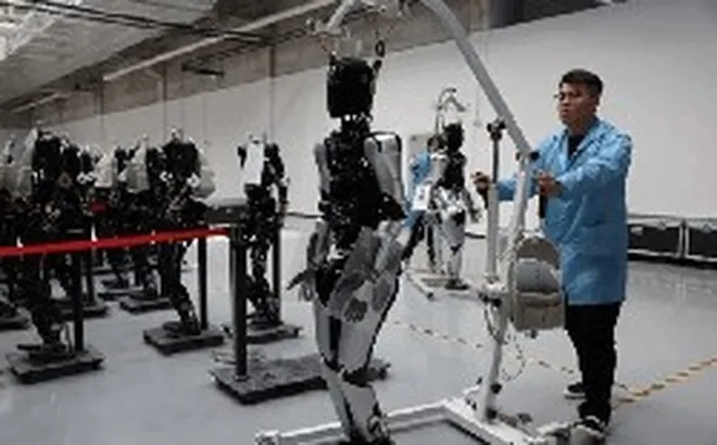 Trung Quốc lần đầu siết AI "có cảm xúc": Cấm bạn trai, bạn gái ảo cho trẻ em, ByteDance và Alibaba lập tức gỡ tính năng